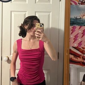 Classiques Entier Fuchsia Ruched Sleeveless Top